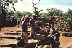 GEF GOLD - Reducing health hazards of artisanal and small-scale gold mining